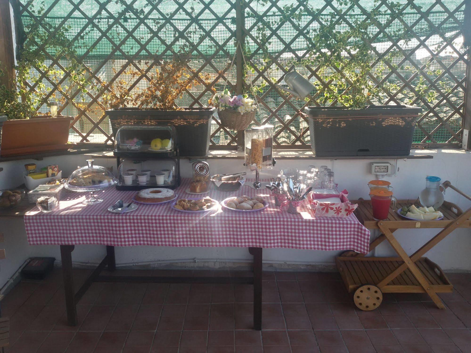 La Terrazza Sul Centro Acomodação com café da manhã  2*